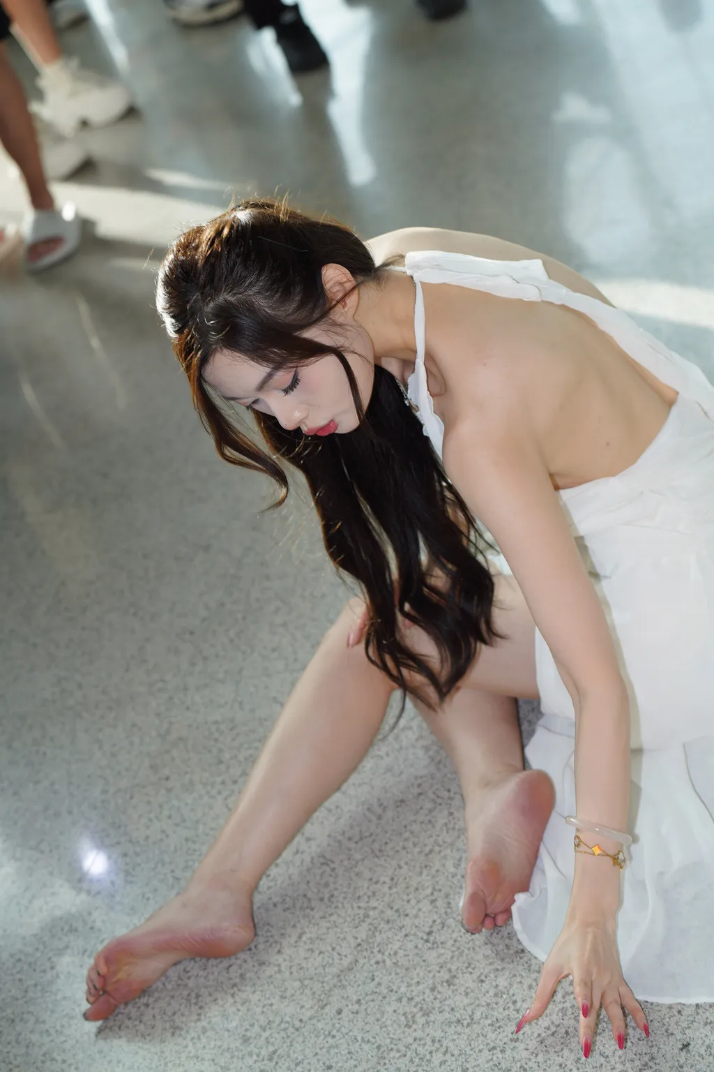 精选街拍作品 NO.6301 一袭白裙，凡尘精灵[128P/380MB]插图