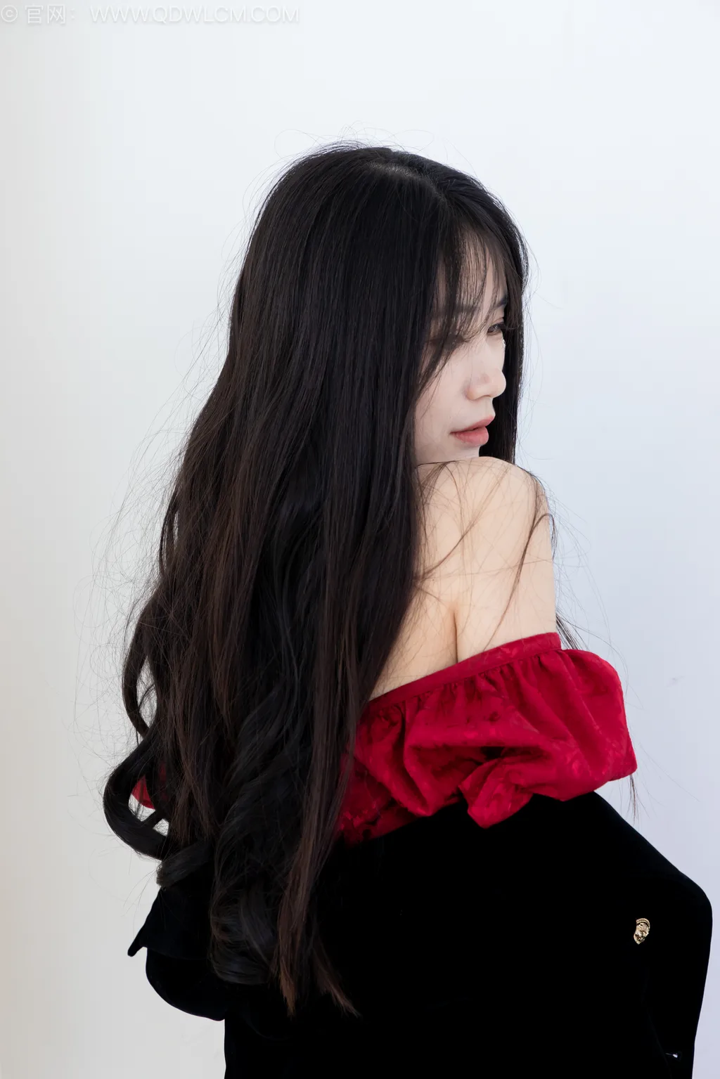 勿恋传媒 NO.2532 菜菜-平底鞋、薄灰丝[205P/1V/4.54GB]插图