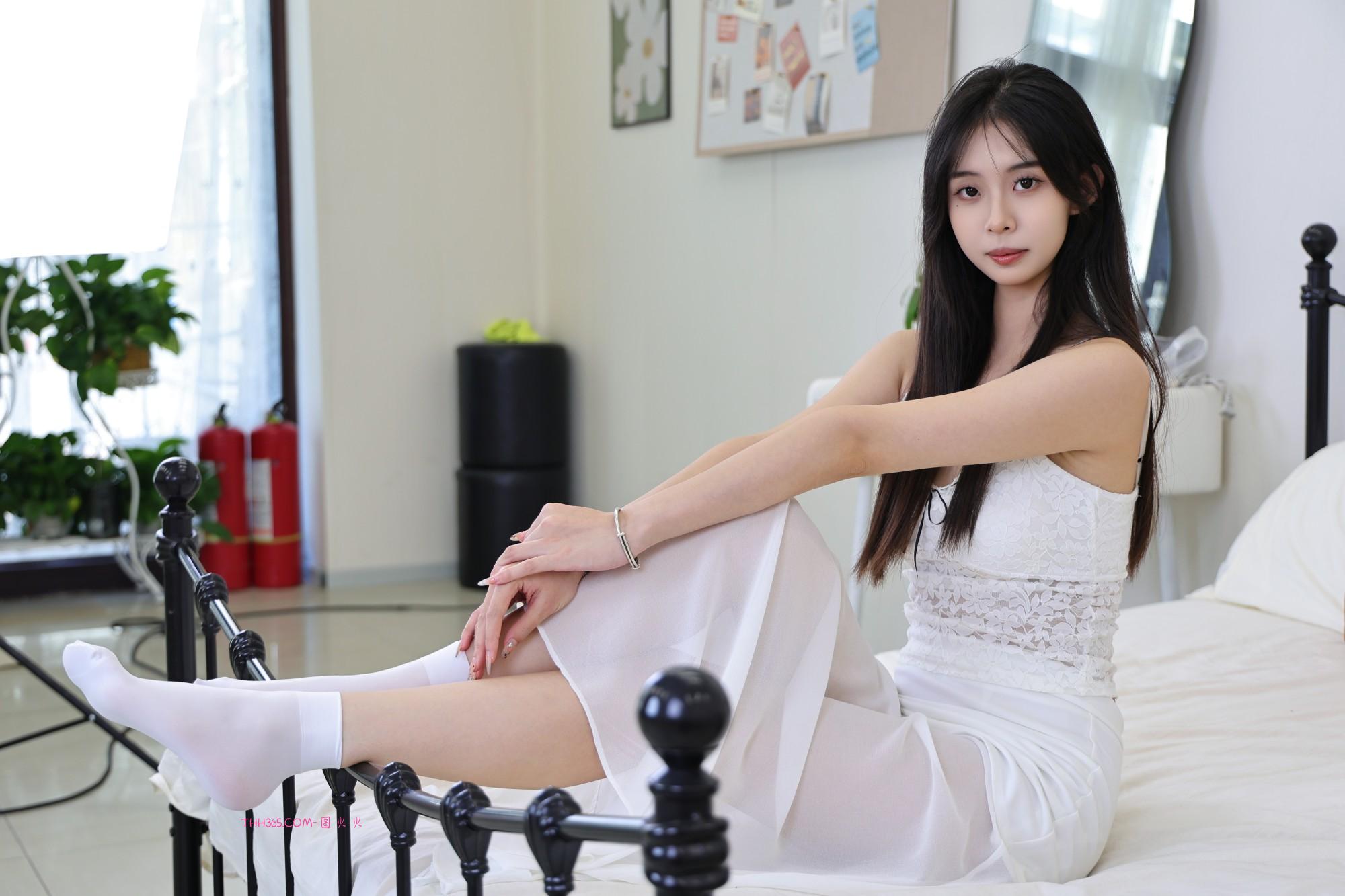 绮梦摄影 366期 小然 无印珍藏版 [330P/1V/8.2G]插图9