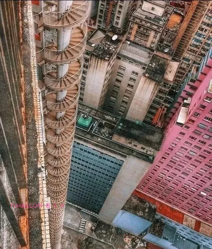 这18个巨物你见过吗?从火星峡谷到海上巨船,每个都很大插图6 这18个巨物你见过吗?从火星峡谷到海上巨船,每个都很大插图6