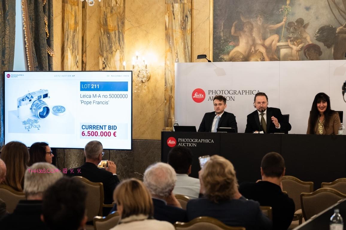教皇旧藏徕卡拍出650万欧元,所得款项用于慈善事业插图 教皇旧藏徕卡拍出650万欧元,所得款项用于慈善事业插图