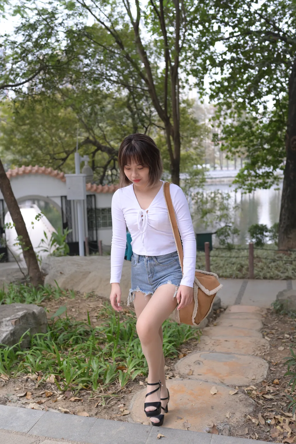 魔镜原版 184 肉丝热裤 [313P/1V/9.2G]插图3