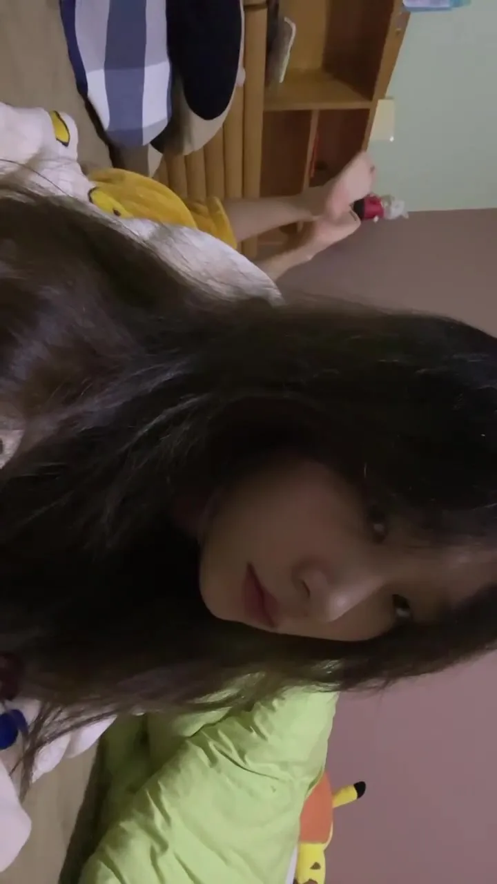 脚模面试脸足同框套路系列-180 高颜值红白脚 [5V/71M]插图2