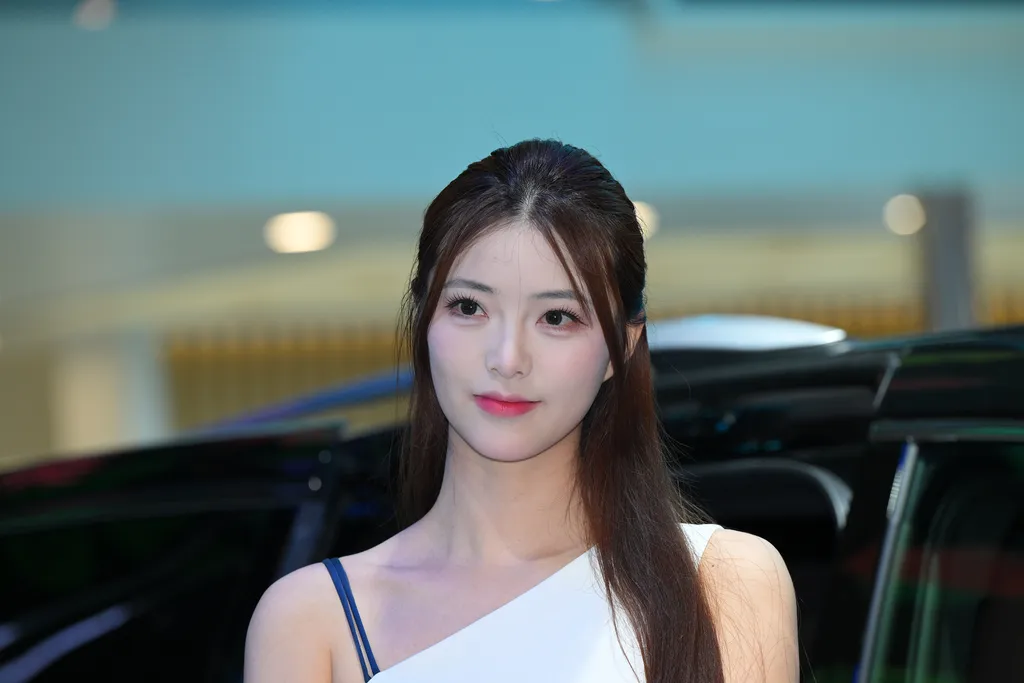 精选街拍作品 NO.6344 白裙洛洛镁足[97P/212MB]插图1