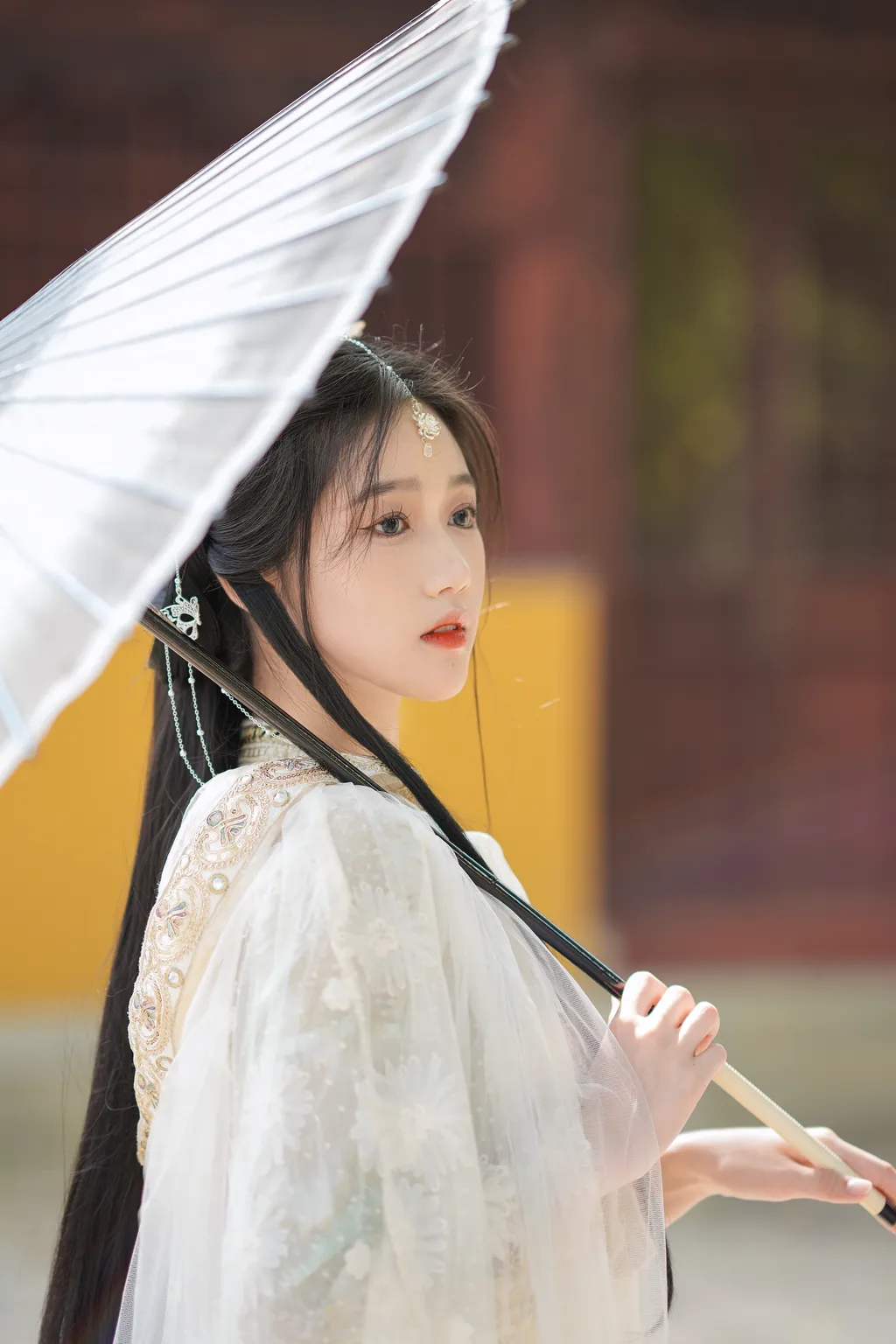 [YITUYU艺图语]2022.12.22 神的坠落 岳雨婷[26+1P/202MB]插图