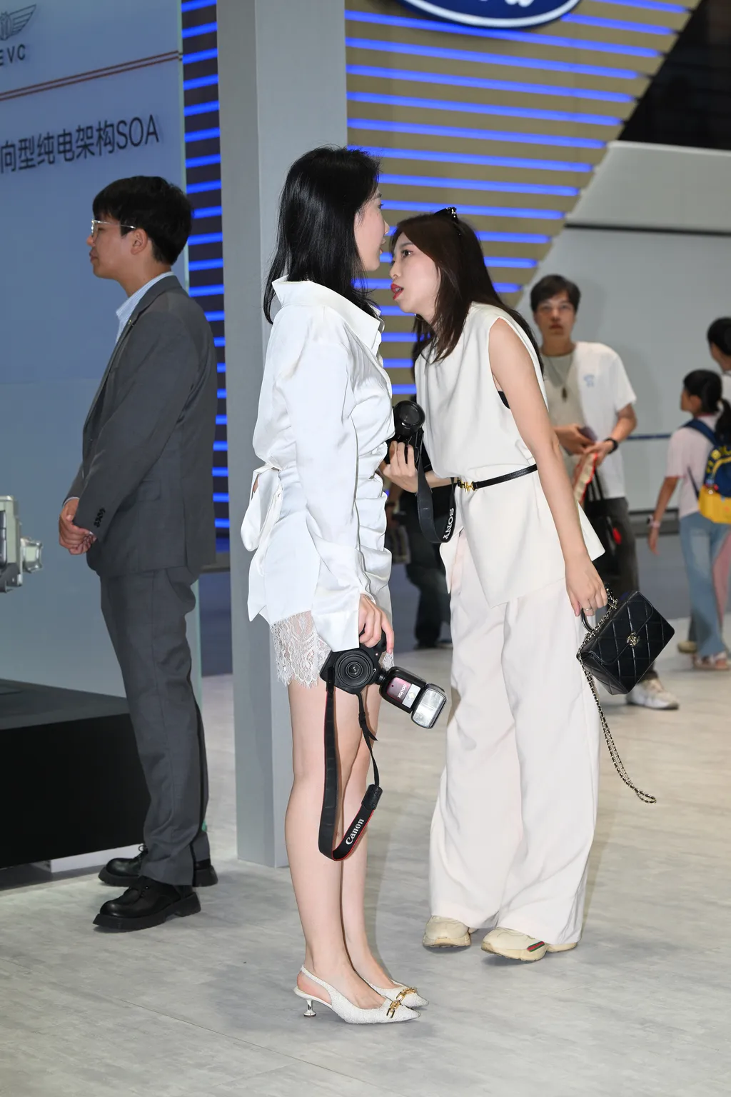 精选街拍作品 NO.6380 温婉白色系[100P/228MB]插图2