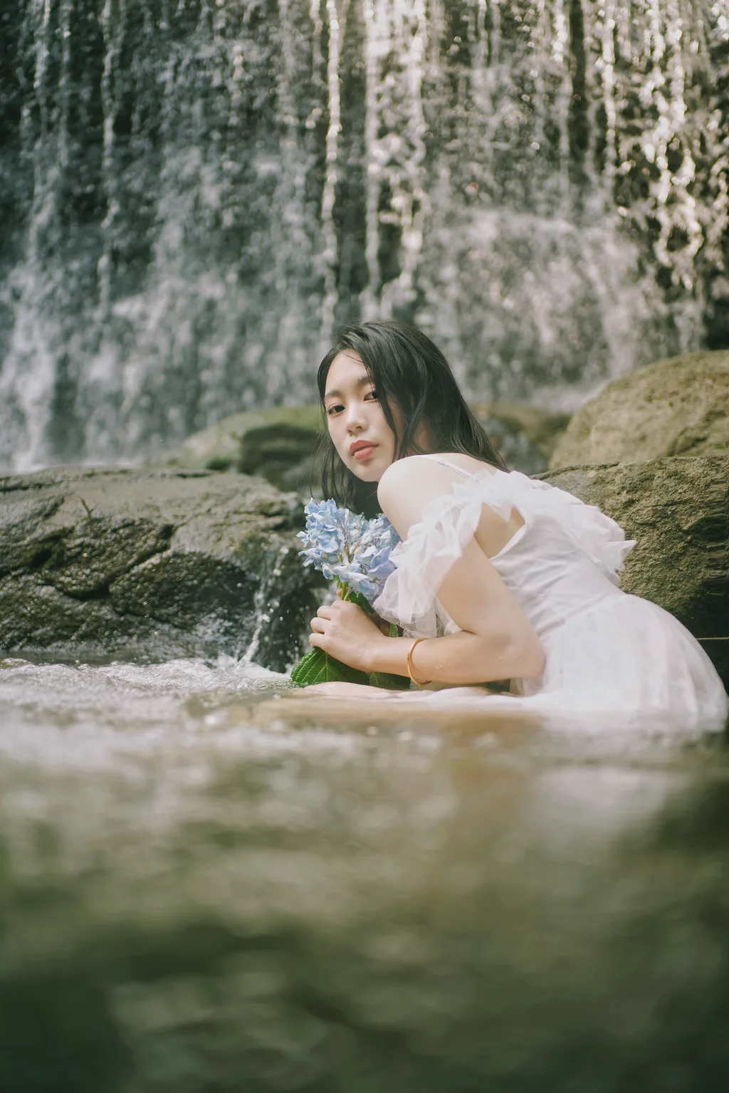 [YITUYU艺图语]2022.12.15 流淌的柔情 小桃[21+1P/267MB]插图1