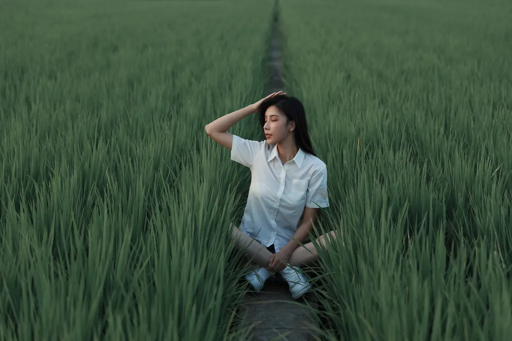 [YITUYU艺图语]2022.12.18 相遇稻田 周周[26+1P/243MB]插图2