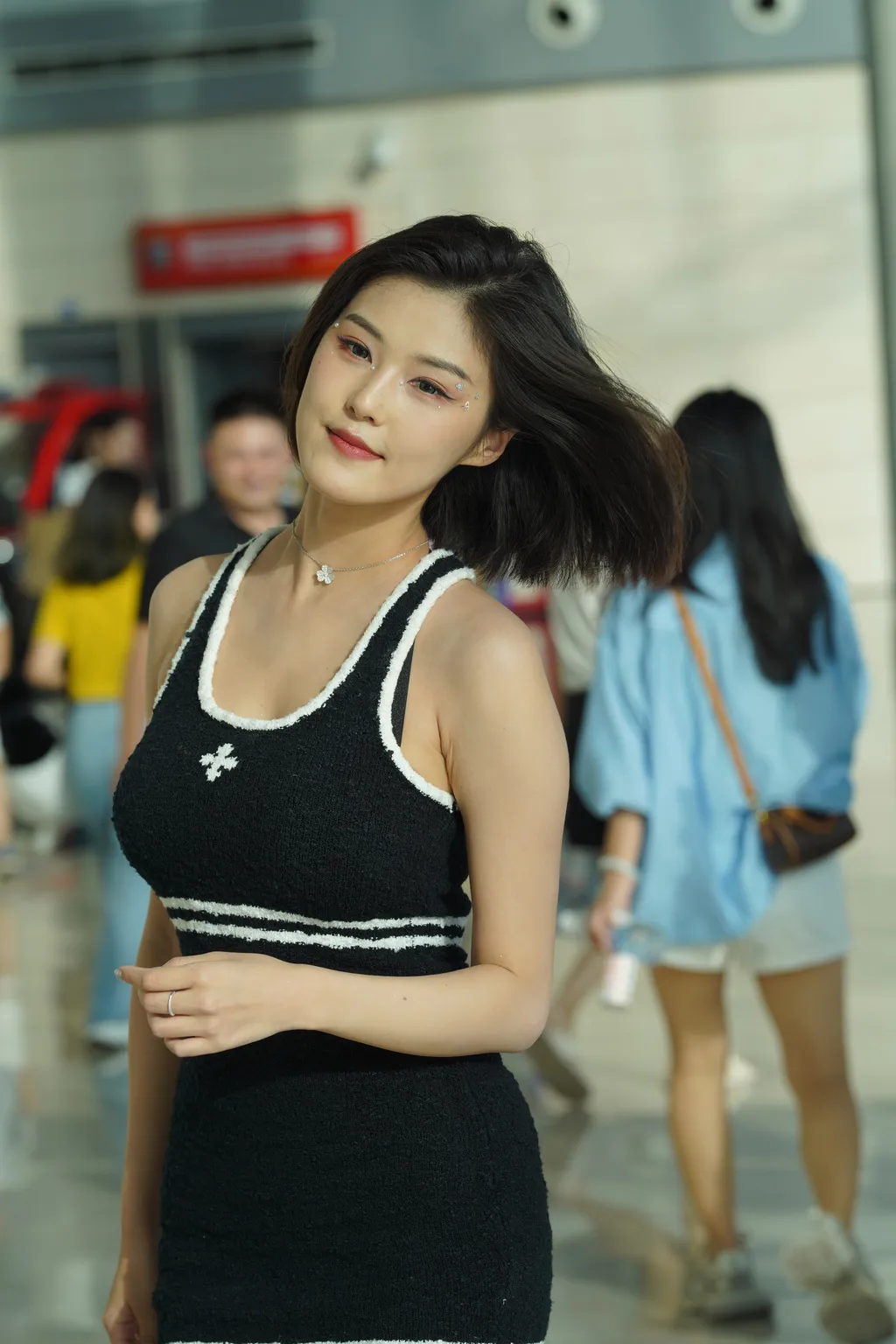 精选街拍作品 NO.6381 吊带裙程儿[150P/383MB]插图