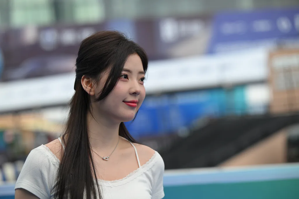 精选街拍作品 NO.6360 甜美T恤百褶裙[188P/429MB]插图