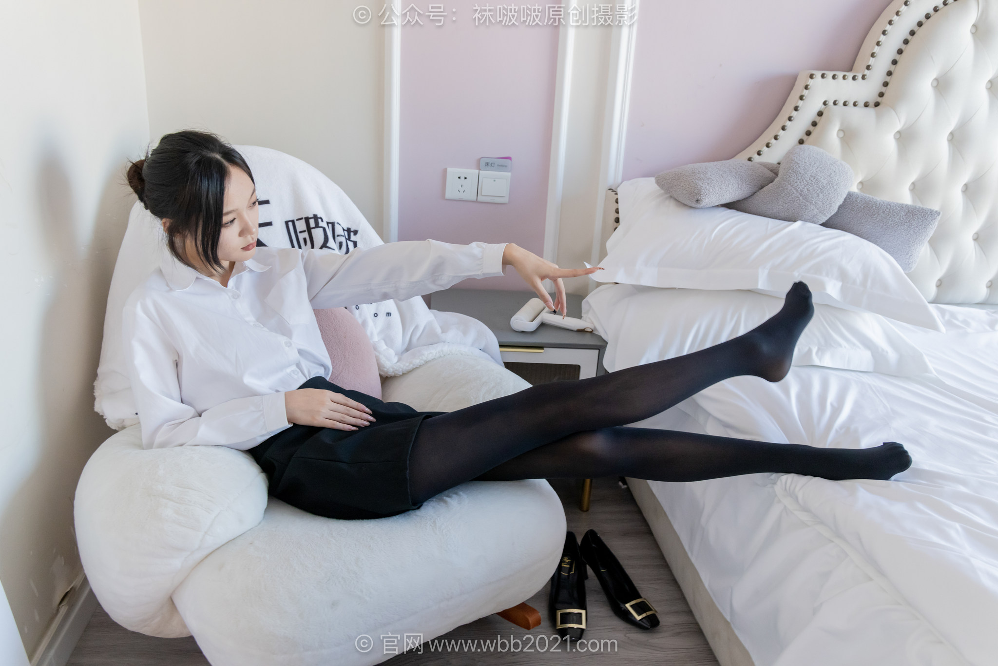 袜啵啵634期花絮版焦糖高跟鞋皮鞋薄肉丝（脚尖透明款）厚黑丝ol至服[163P/1V/6.81G]插图3