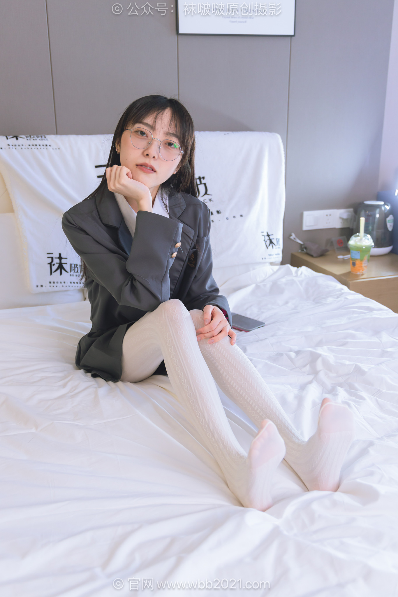 袜啵啵637期花絮版稚予短靴厚白丝（爱心麻花款）学苑风[140P/1V/5.69G]插图2