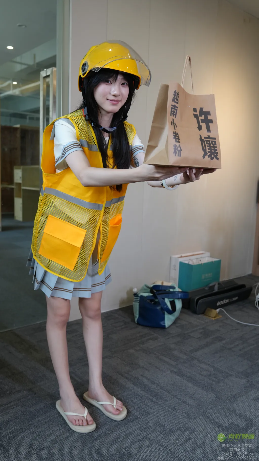 青柠映画 NO.082 – 阿慌 JK外卖员[114P/2V/2.80GB]插图