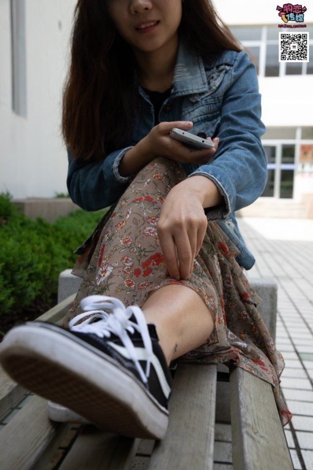 勿恋传媒 No.017 你们喜欢的vans配船袜,街拍风 [229P/1.25GB]