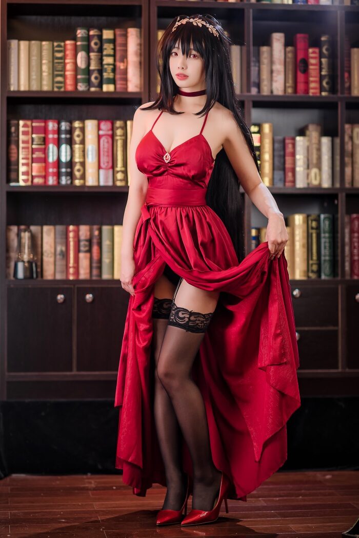 微博红人Coser@雯妹不讲道理 碧蓝航线大凤黑丝礼服 [43P/579MB]