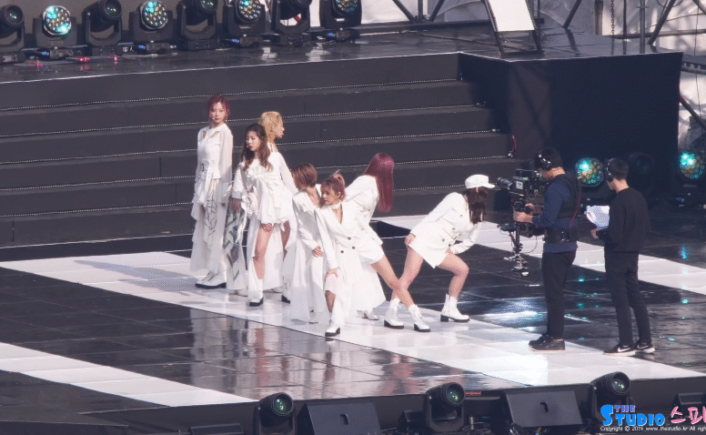 DREAMCATCHER韩国女团 190301 [19V/6.35G]