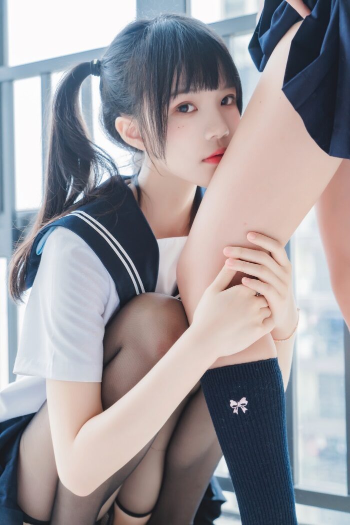 人气Coser@桜桃喵&木绵绵 – 她(至服×至服) [37P/718MB]