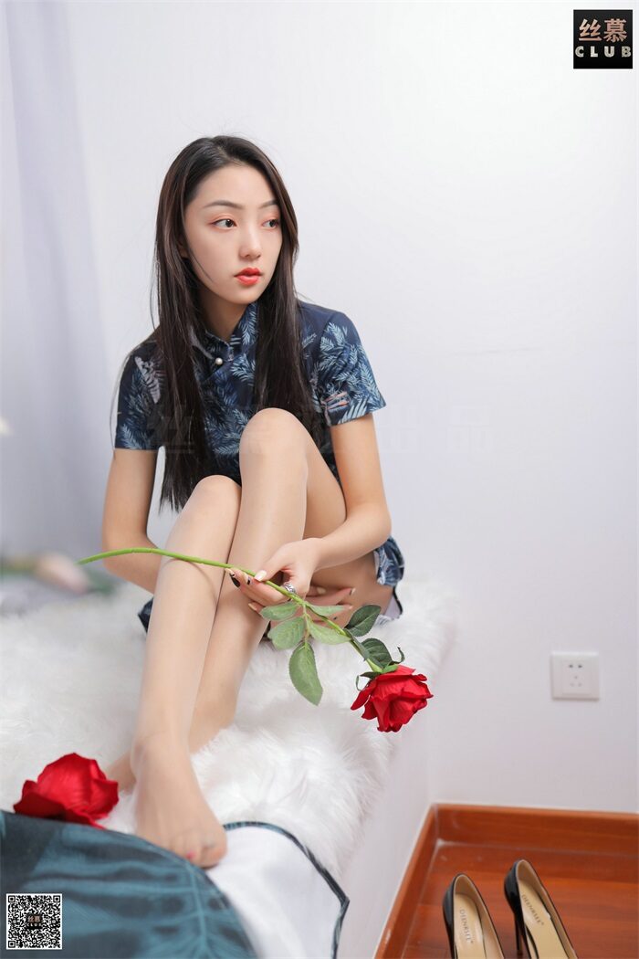 丝慕写真 SM108 天天一元 诗晴 – 青色烟雨 [76P/69.9MB]