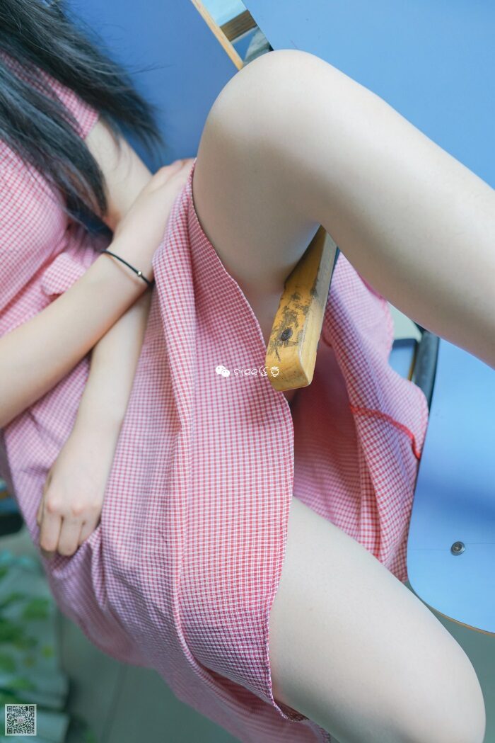 [SIEE丝意] No.302 静心 粉红色格子 學姐，毕业季 [50P/132MB]