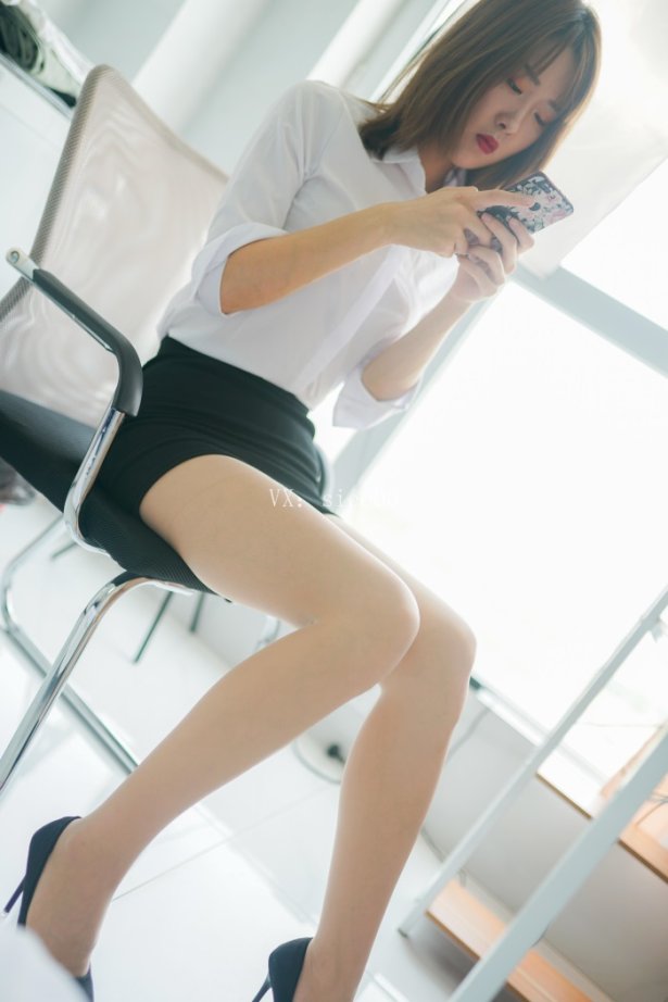 [SIEE丝意] No.355 蓓蓓 梦里腿控的往事 [70P/94MB]