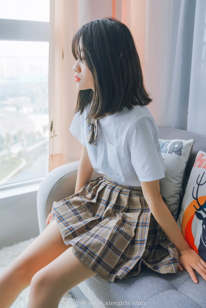 [SIEE丝意] No.366 含含 那风，那雨，那朦胧 [47P/127MB]