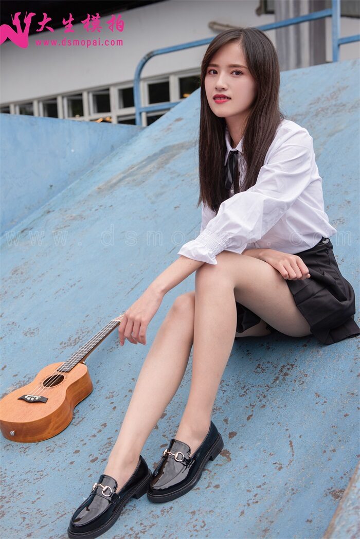 大生模拍 No.150 师师 尤克里里 肉丝女孩 [58P/304MB]