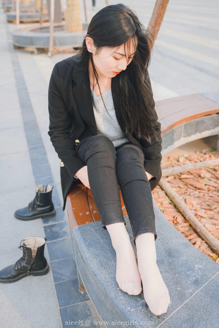 [SIEE丝意] No.392 敏敏～身边的學姐（新人）[57P/150MB]