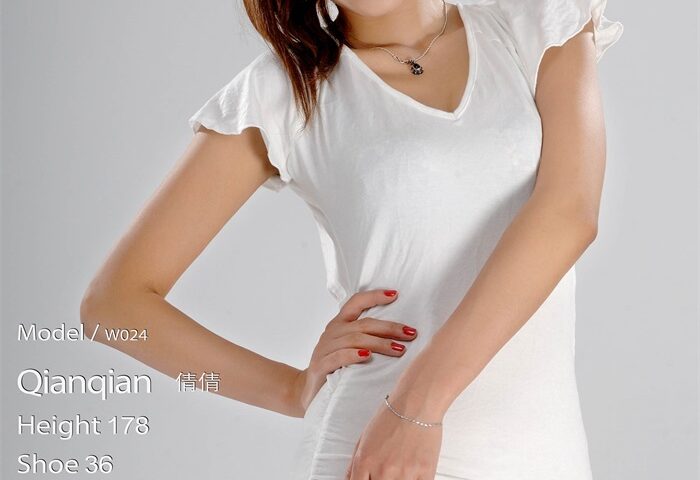 [Ligui丽柜] 2020.03.27 网络丽人 Model 倩倩 [50P/18.6MB]