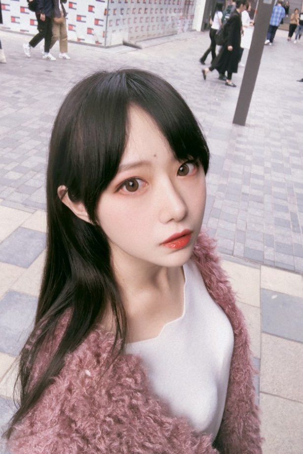 人气动漫Coser@Shika小鹿鹿 三里屯街拍 [31P/301MB]