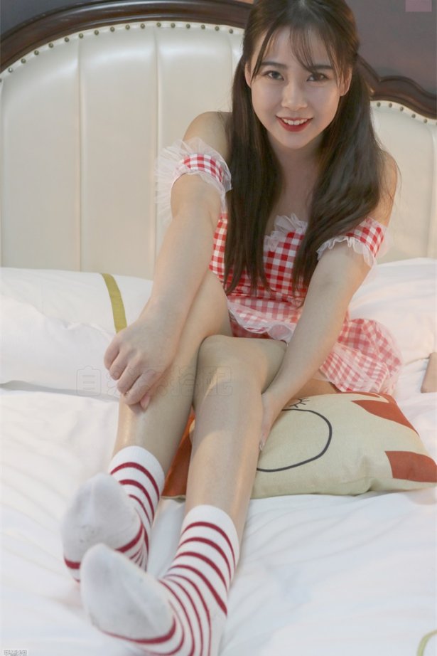 [SiHua思话] SH048 苏居羽小解解换袜子 苏羽 [92P/2V/1.42G]