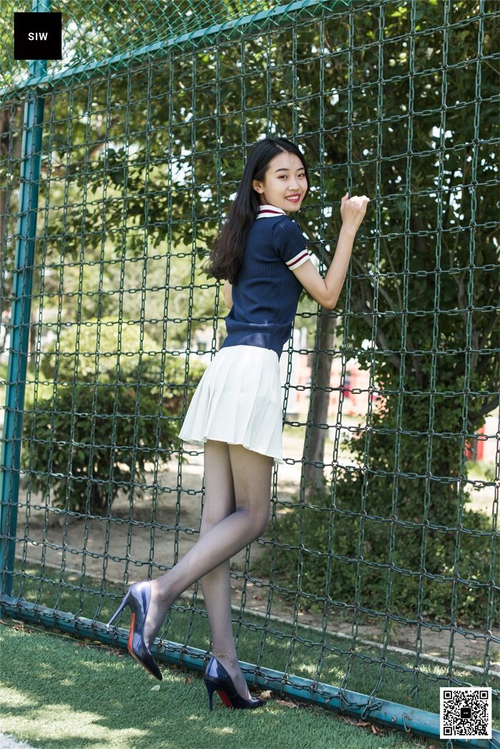 [SIW斯文传媒] VOL.012 球场高丝-蓉儿 [64P/161MB]