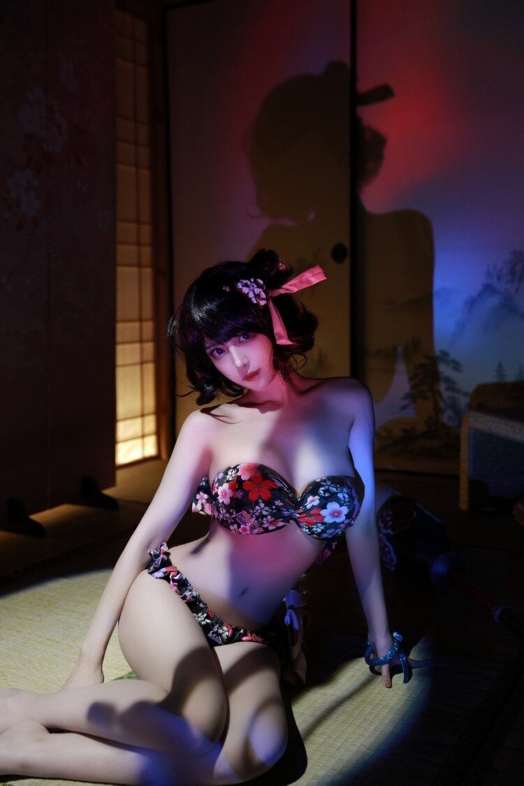 人气动漫Coser@Shika小鹿鹿 北斋泳装 [21P/57MB]