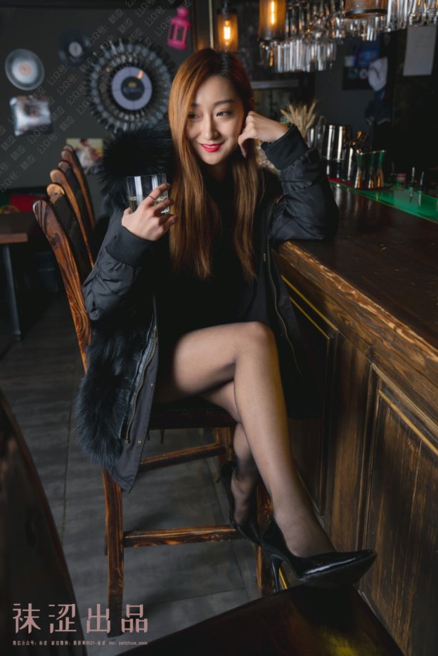 袜涩写真 VOL.054 刘哈哈黑丝小旗袍 [51P/868MB]