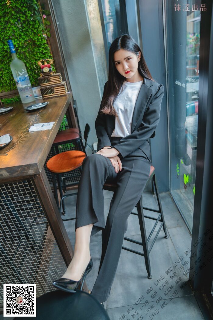 袜涩写真 VOL.044 安妮至服库里丝 [40P/741MB]