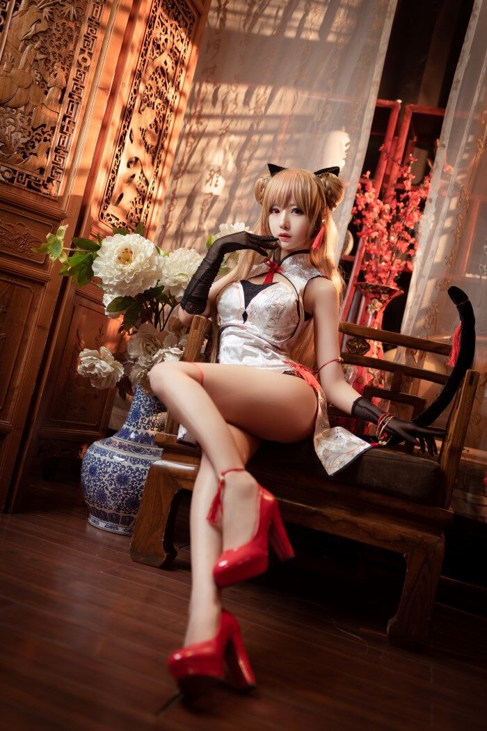 人气动漫Coser@Shika小鹿鹿 蜂糖花 [20P/54MB]