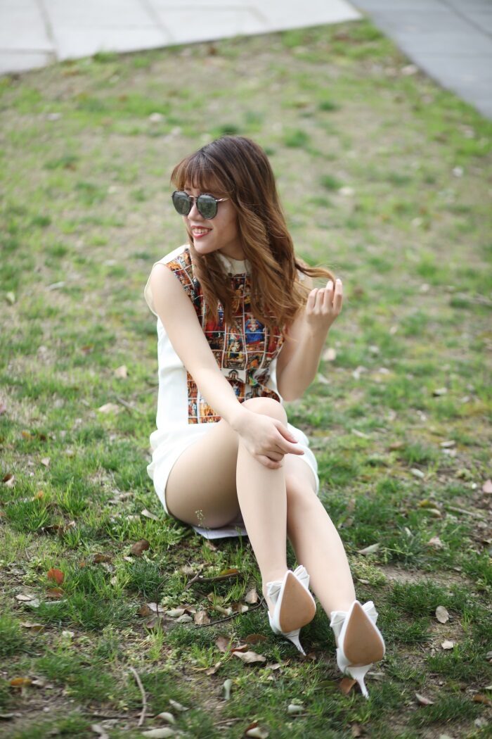 奈丝写真 NO.058：高高-坐好了，大白腿！[34P/309MB]