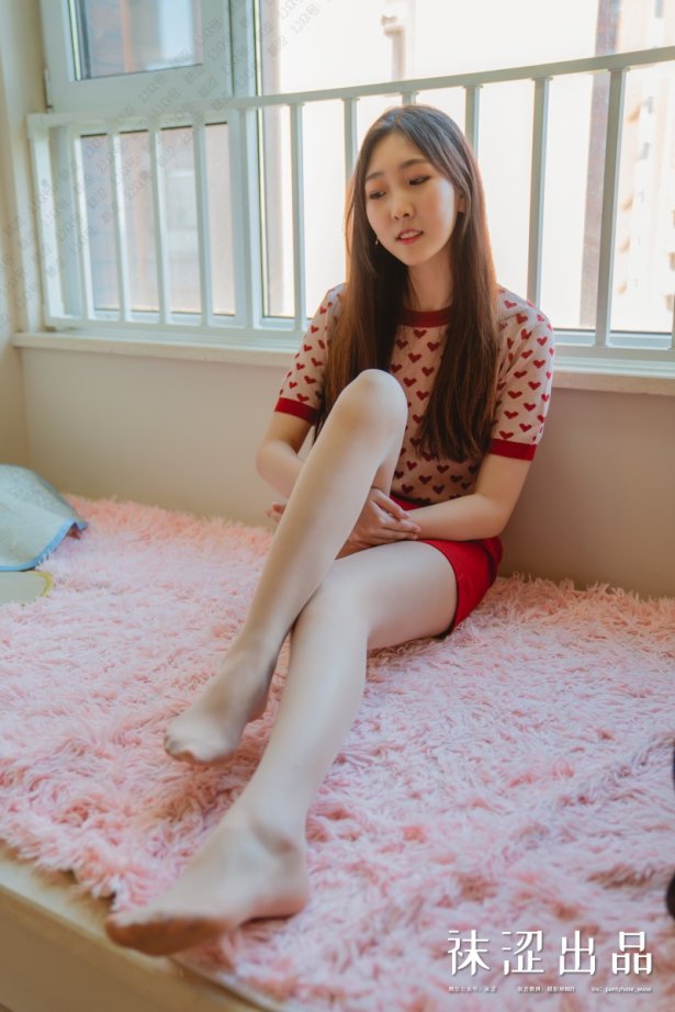 袜涩写真 VOL.070 袜涩air之肤色专辑 思甜精彩演绎 [56P/977MB]