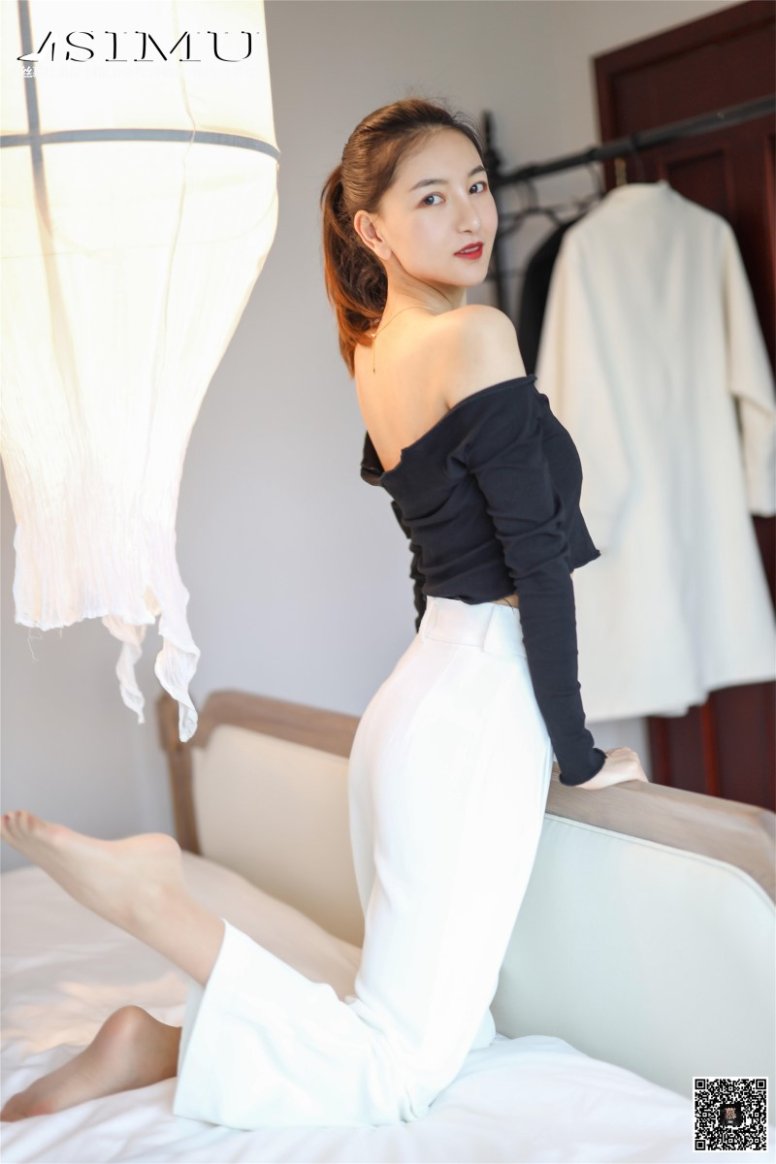 丝慕写真 SM225 天天一元 茗茗《裙装还是裤里丝》[66P/158MB]