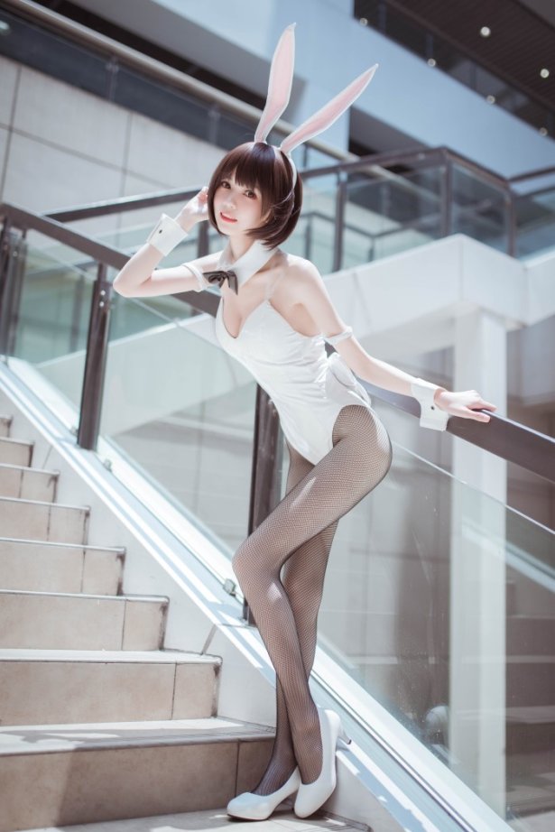 微博红人-动漫博主@你的负卿 圣人惠兔女郎 [23P/136MB]