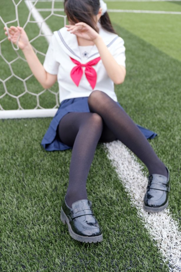 喵写真 VOL.009 球场上的黑丝校服 [75P/854MB]