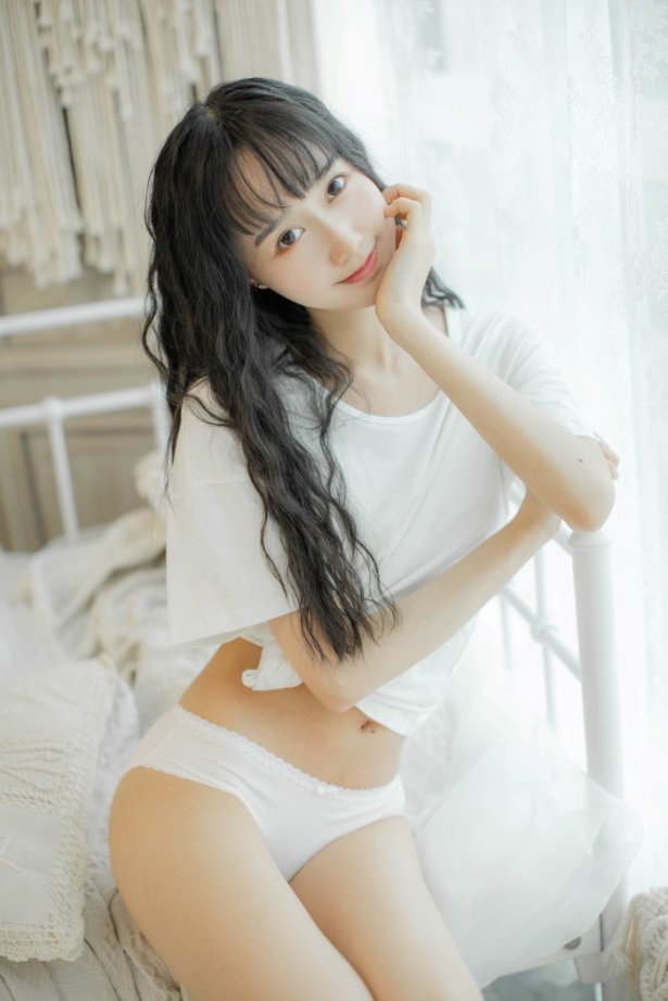 网荭Coser@木绵绵OwO – 3套内一电子图 [30P/155MB]