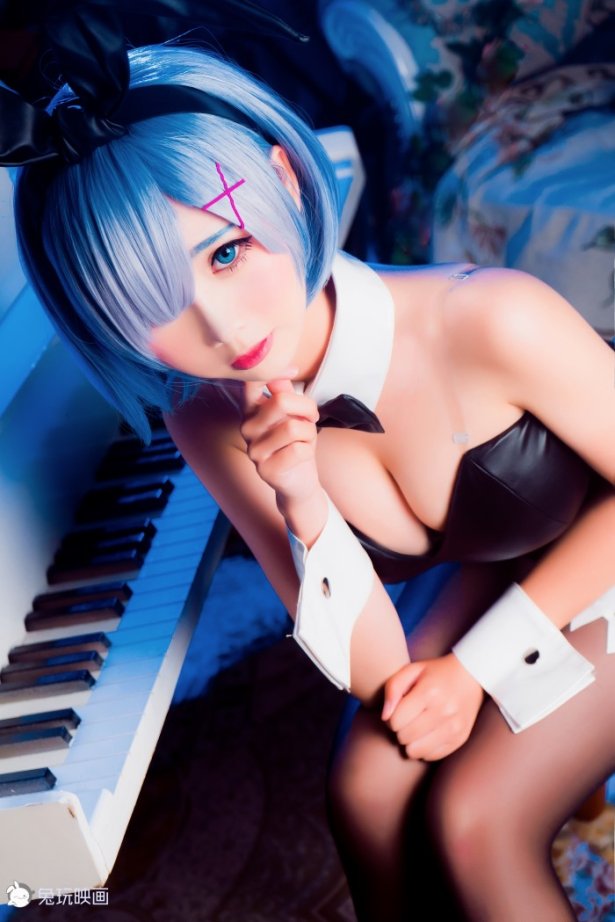 人气动漫Coser@面饼仙儿 –  兔女郎 [52P/1.76GB]