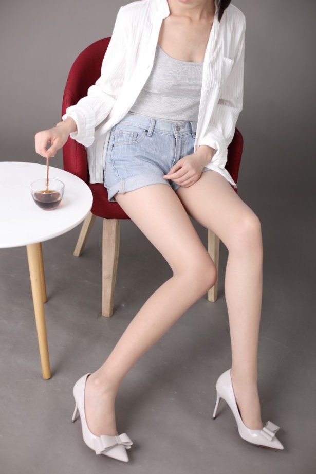 奈丝写真 NO.142：冰冰 – 牛仔短裤 [37P/409MB]