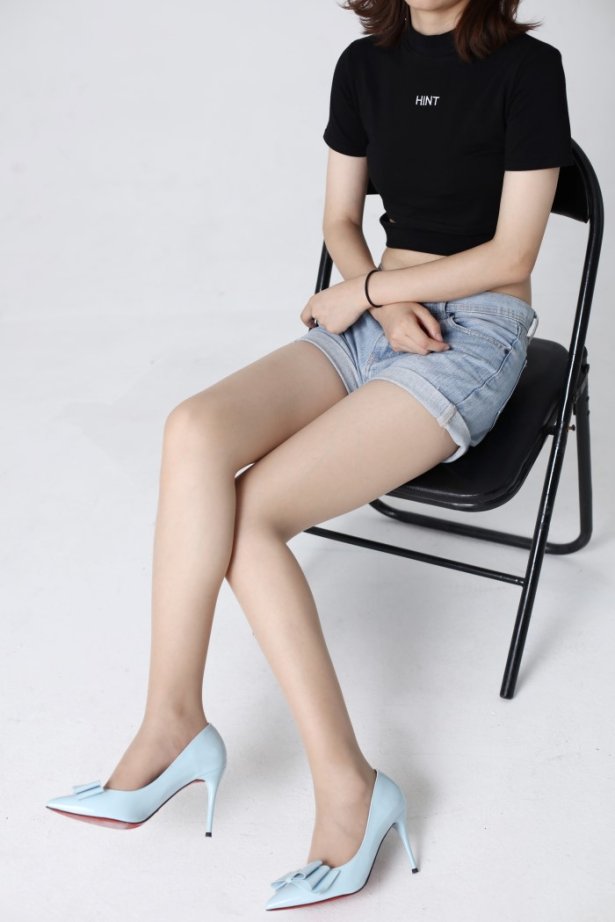 奈丝写真 NO.145：莹莹 – 蓝色高跟鞋 [35P/385MB]