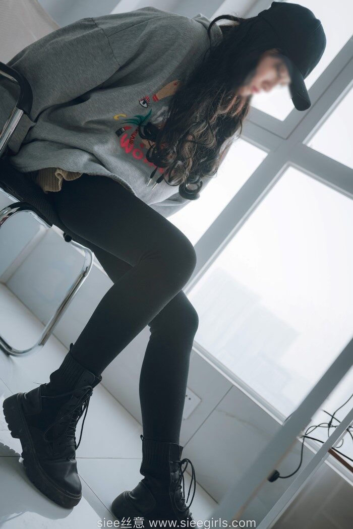 [SIEE丝意] No.438 含含 碎梦青烟，落殇无言 [53P/98MB]