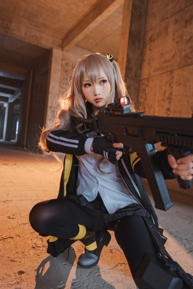人气动漫Coser@面饼仙儿 – UMP45 [26P/187MB]