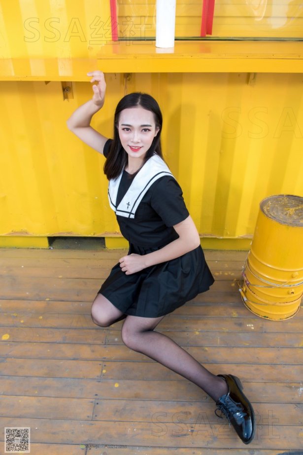 SSA丝社 第049期：笑容甜美小凤逛街回家沙发小憩脚尖加固足部特写 [99P/171MB]