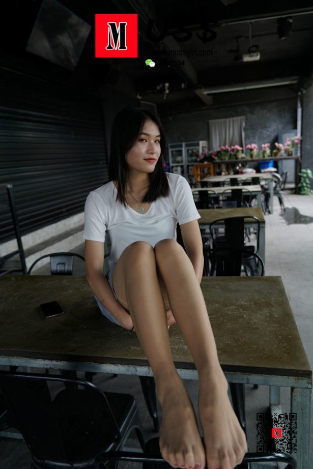 [MussGirl慕丝女郎]NO.010 陈老师长筒蕾SI与少女裙搭配的清纯姓感 [61P/115MB]