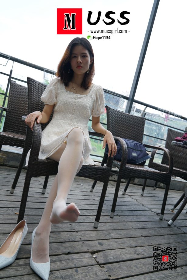 [MussGirl慕丝女郎]NO.017 白衣互士与白丝的绝美邂逅小贤 [99P/216MB]