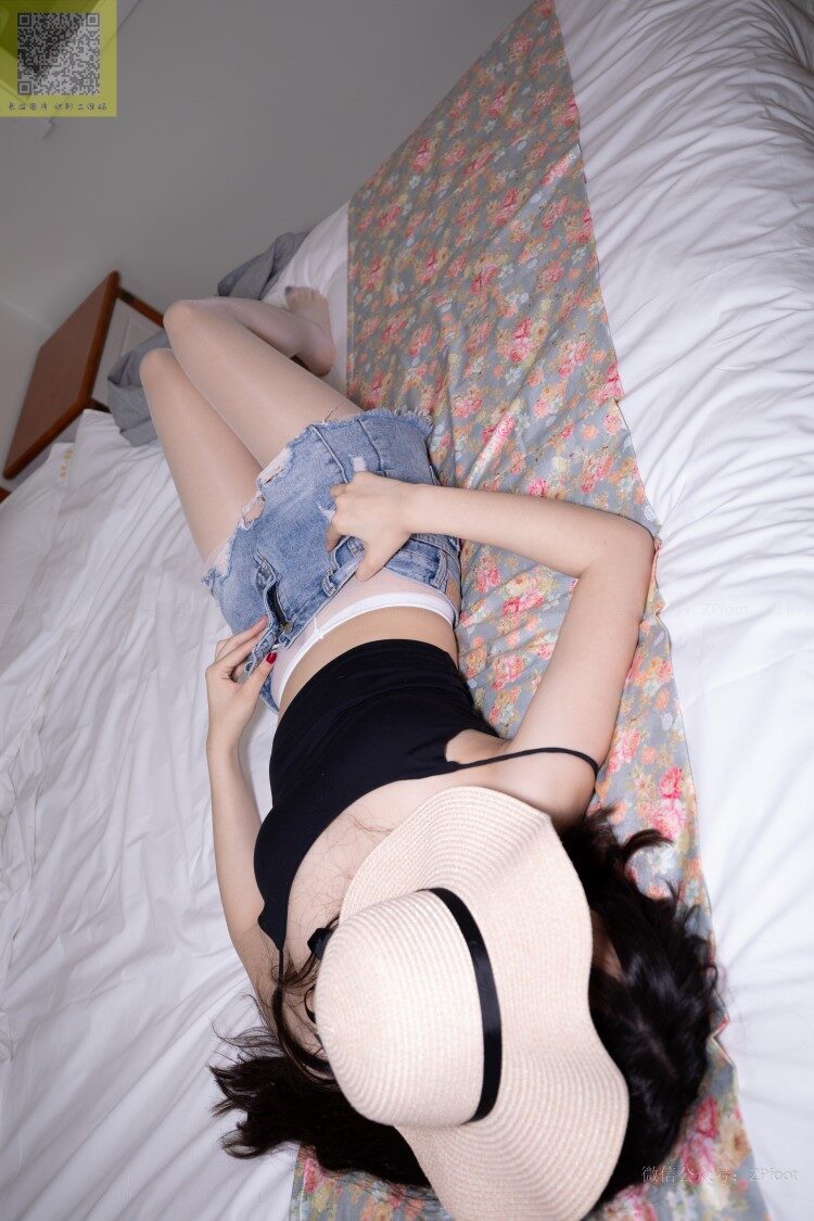 [LSS山茶摄影]NO.094 乐乐的热库白丝 [79P/497M]